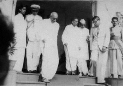 Munshiji with C.Rajagopalachari Last Governor General Of India.